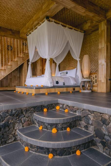Makerti Bali~Bamboo House Villa Selat Buitenkant foto