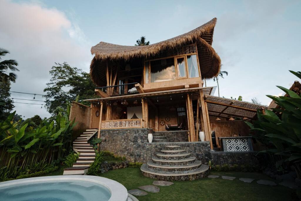 Makerti Bali~Bamboo House Villa Selat Buitenkant foto