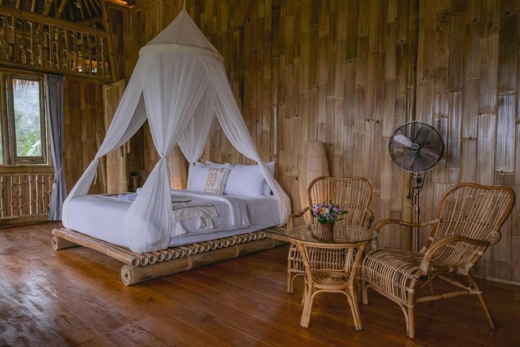 Makerti Bali~Bamboo House Villa Selat Buitenkant foto