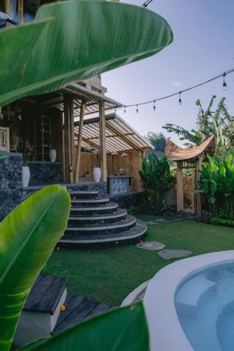 Makerti Bali~Bamboo House Villa Selat Buitenkant foto