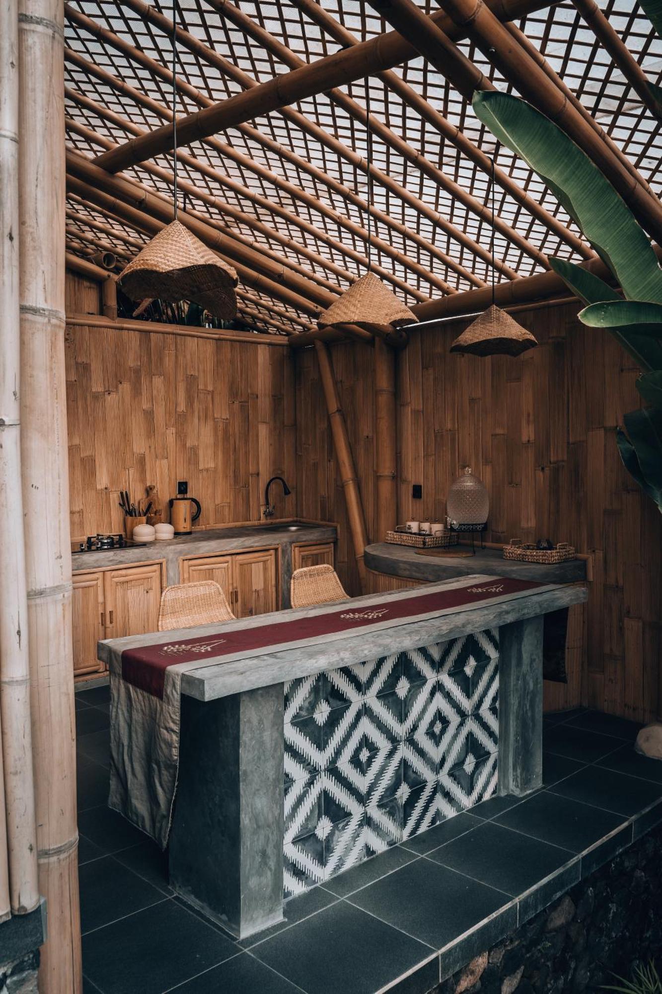 Makerti Bali~Bamboo House Villa Selat Buitenkant foto